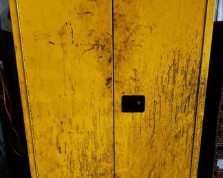 Global Industrial 45 Gallon Flammable Safety Storage Cabinet with Self Close Double Door