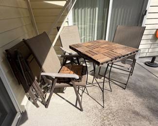 Outdoor folding chairs and table