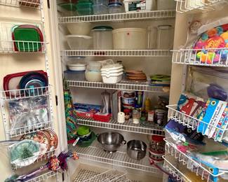 Kitchen miscellaneous.