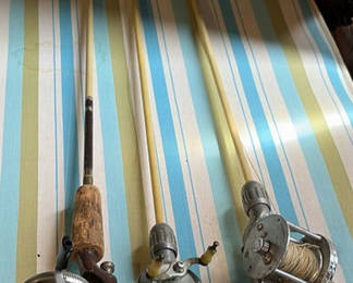 Lot 61: Fishing rods with reels