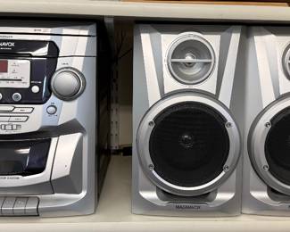 Magnavox Stereo System