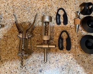 Wine accessories