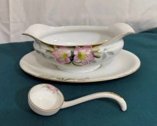 Service for 12 w/ all serving pieces