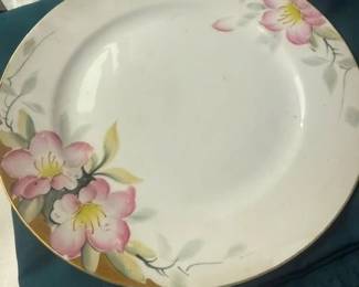 Service for 12 w/ all serving pieces