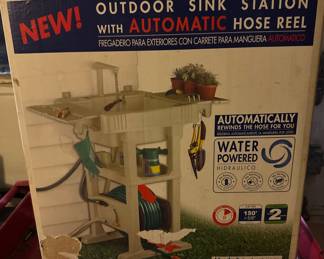 Outdoor sink station