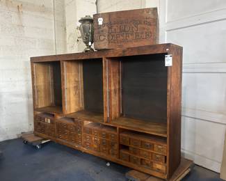Woolson Spice Co Lion Coffee Crate
