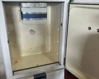 Vtg Kelinator Refrigerator