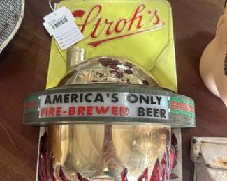 Vtg Stroh's Sign