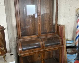Jasper Curved Glass Cabinet