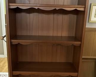 Ethan Allen French Country Style Curio Cabinet