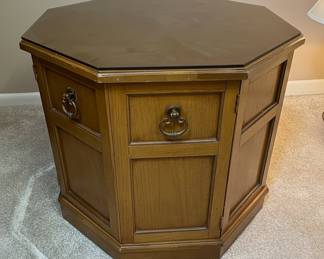 Vintage Ethan Allen Classic Manor Solid Maple Hexagonal Accent Table