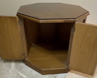 Vintage Ethan Allen Classic Manor Solid Maple Hexagonal Accent Table