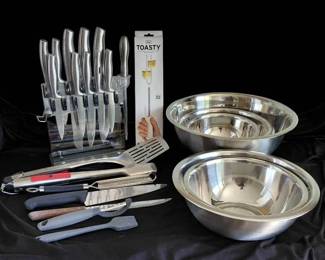 Assorted Kitchenware Bundle
