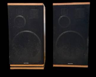 Pair of Vintage Marantz 3Way Floor Speakers UNTESTED