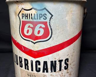Phillips 66 Lubricants Can