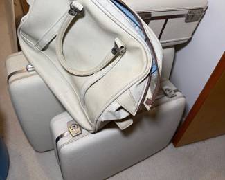 Vintage Samsonite Luggage Set