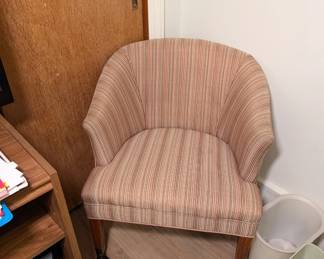 Club Chair with Wheels