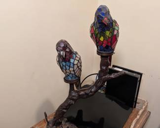 Tiffany-style Exotic Birds Accent Lamp