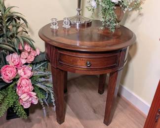Round End Table