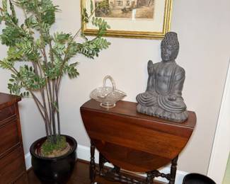Drop-leaf Gate-leg Table