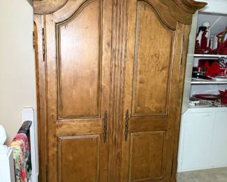 Armoire