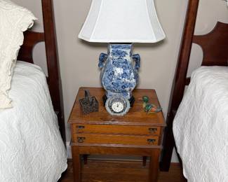 Federal Style 2-Drawer Side Table
