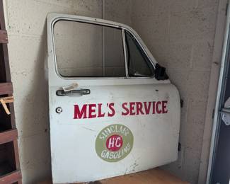 Mel's Service Truck Door