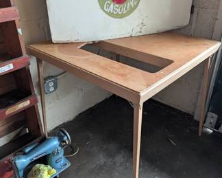 Portable Sewing Machine Table