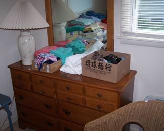 MAPLE DRESSER