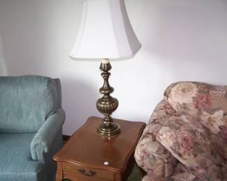 THE OTHER LAMP TABLE & LAMP