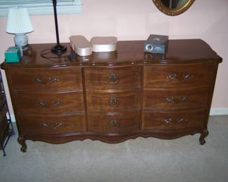 LONG DRESSER