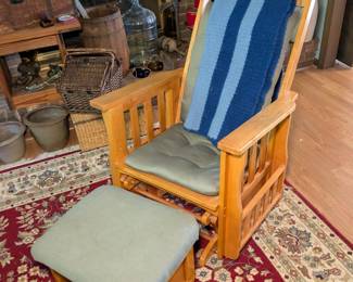 Glider w/ Ottoman