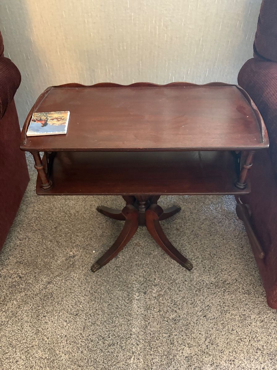 Kent & Coffey  MCM Mid Century Modern End Table "Rare"