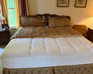 King Head board by Bassett