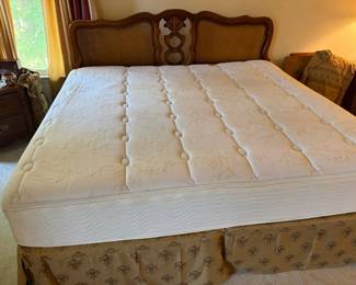 King Head board by Bassett