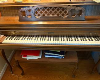 Kimball upright/spinet piano