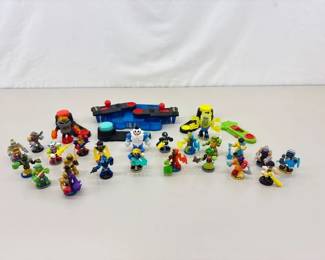 Lot of Vintage Legends of Akedo Figures