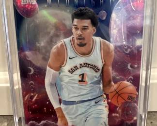 Victor Wembanyama 2025-26 Topps Midnight DREAMLAND-True Chase Insert (1:28)
