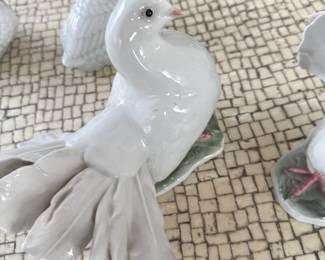 Vintage RVintage 1960s Heidenreich Rosenthal dove - one of a pair  and Japanese swans