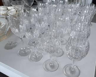 Set of cut crystal