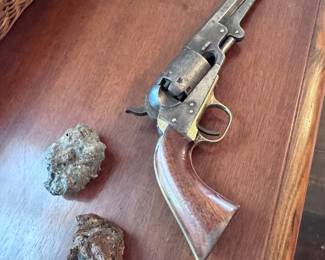 MANHATTEN NAVY PISTOL
