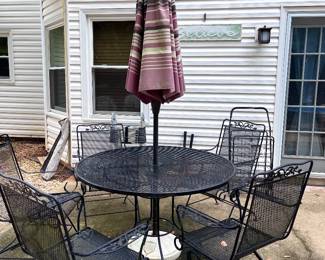Outdoor patio tables