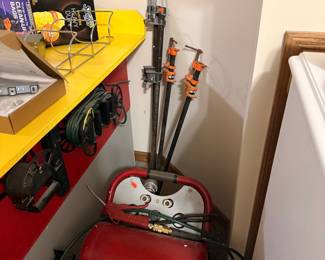 Portable Air Compressor and Pipe Clamps Set
