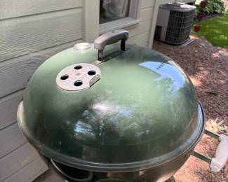 Weber Original Kettle Premium Charcoal Grill