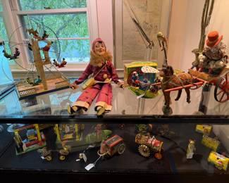 Antique Tin Litho Wind Up Toys
