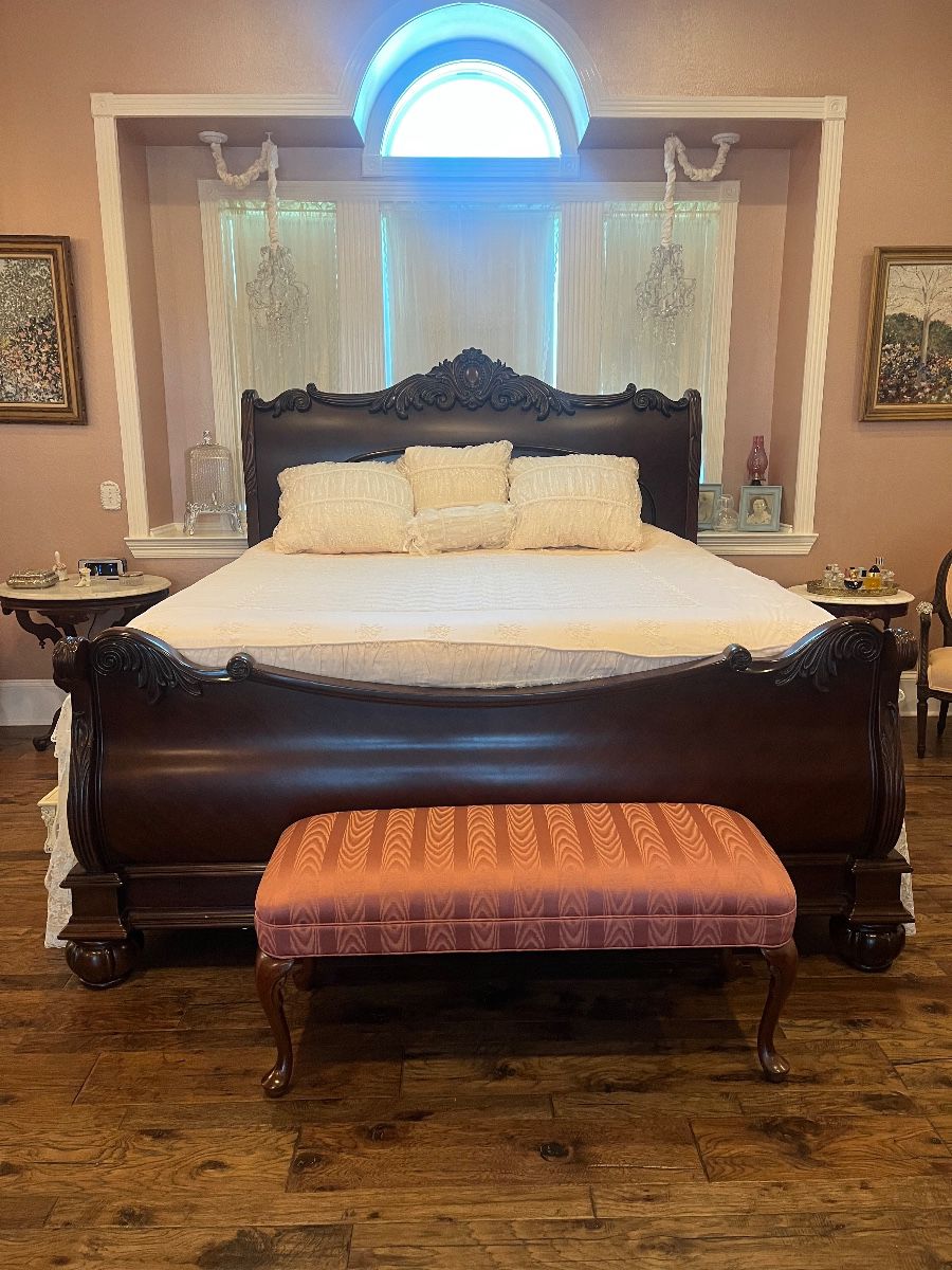 King bed