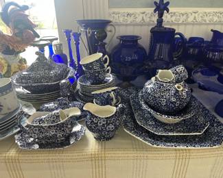 Blue & white dishware 