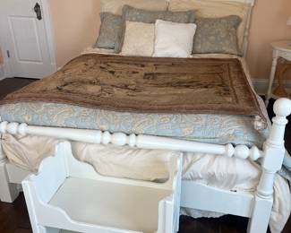 Queen bed 