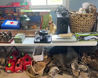 Camping, baskets 