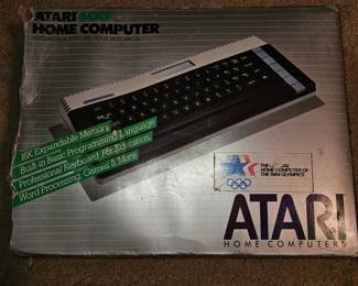 Atari 600XL Home Computer